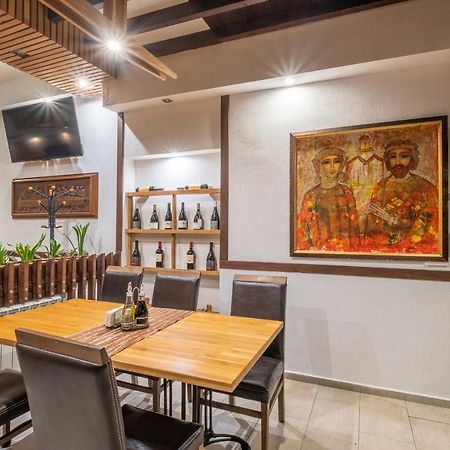 埃森奈维西公园酒店 大特尔诺沃 外观 照片